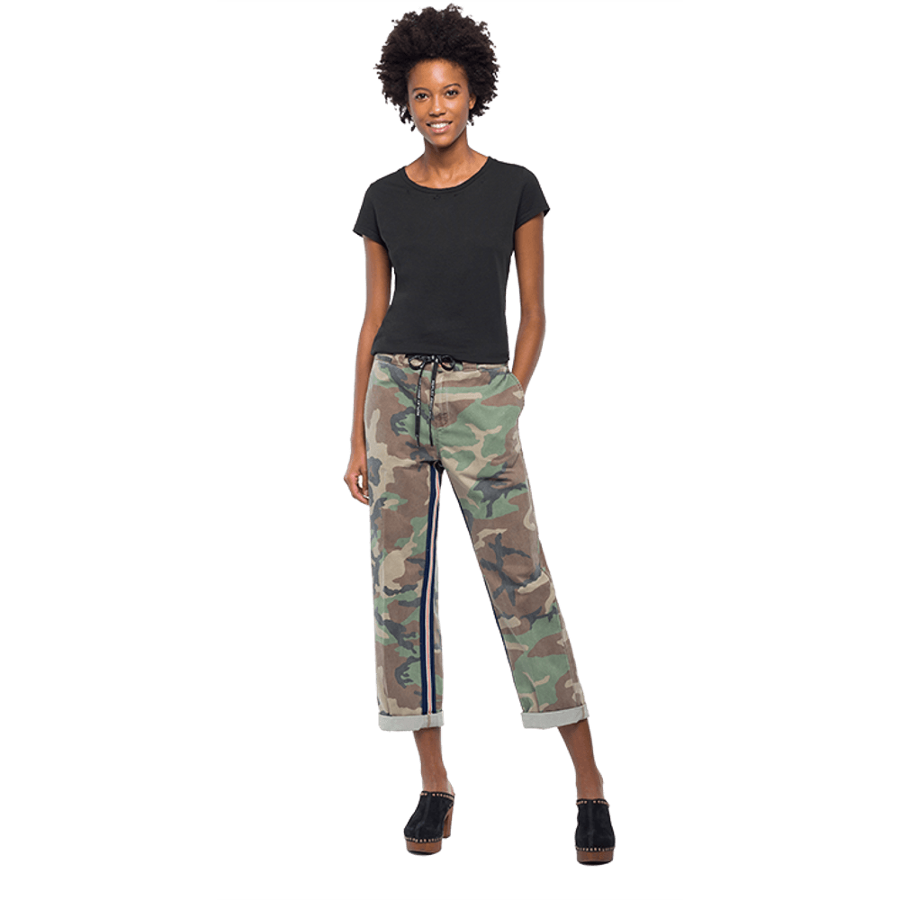 Pantalón Chino Con Estampado De Camuflaje