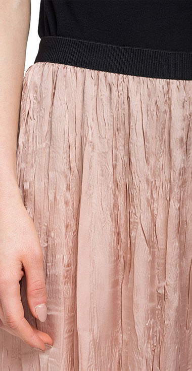 falda-media-para-mujer-heavy-poly-satin-replay